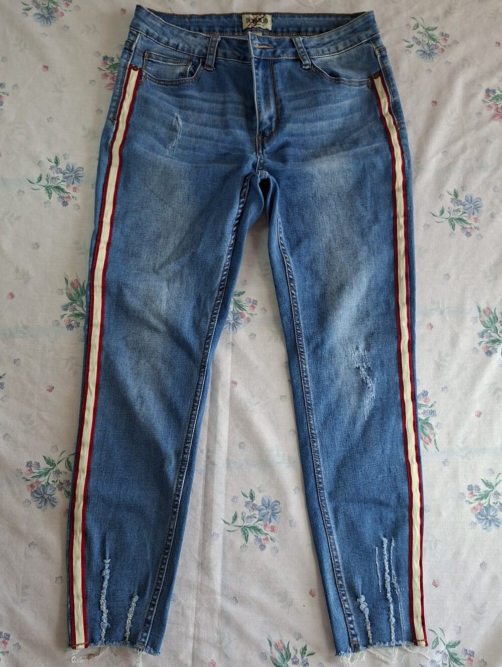 Distressed Side-Stripe Skinny Jeans